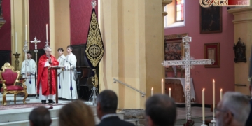 Los hermanos del Nazareno celebran la festividad de la Exaltación de la Cruz con una Solemne Función