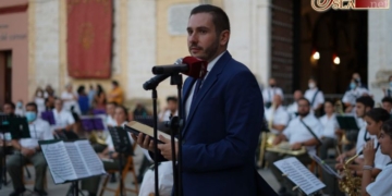 Pablo Moreno ideará el cartel de la Semana Santa de San Fernando de 2025 que será presentado por Manuel Muñoz Cruzado-Alba