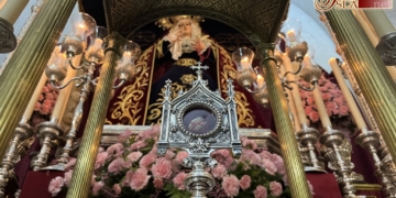 La veneración a la reliquia de la Santa Columna marca el final del Triduo a la Virgen de las Lágrimas