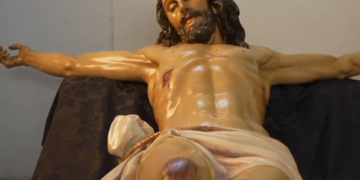 El Cristo de la Redención vuelve a San Felipe tras ser restaurado por Ana Isabel García Mariño