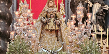 La lluvia obligó a suspender la salida procesional de la Patrona de Cádiz