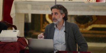 El doctor Fernando Carmona expuso la forma de solicitar y diferenciar la planificación anticipada de decisiones y las voluntades vitales