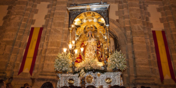 Recogen firmas y plantean una concentración para que la Patrona de Olvera no sea trasladada fuera de su ermita