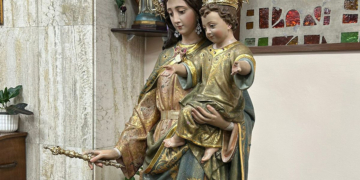 María Auxiliadora visitó el Hospital de Puerta del Mar llenando de fieles la capilla