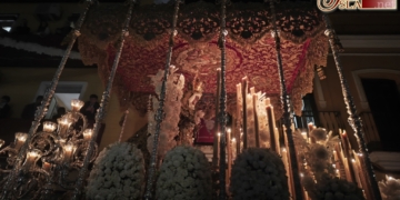 Las mayores devociones sevillanas aguardan en la Catedral tras una jornada de traslados para la historia