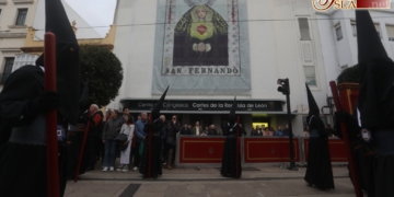 ¿Deben ser los cofrades los que vendan la Semana Santa?