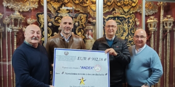 Cristo Rey entrega a ANDEX los beneficios de la carrera solidaria