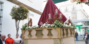 El paso de San Juan Bautista de La Salle se trasladó a la Iglesia Mayor para su procesión