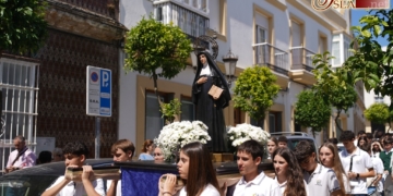 Los escolares de las Carmelitas celebraron la festividad de Santa Joaquina de Vedruna con una procesión
