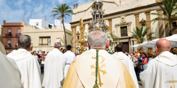 Cádiz celebró la Solemnidad del Corpus Christi con una Solemne Función y procesión por las calles