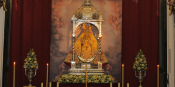 Desde hoy se celebran los cultos por la Santísima Trinidad junto a la Virgen de los Santos de Alcalá