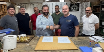 Huerto firma con Orfebrería Sanlúcar la ejecución de los varales de su nuevo paso de palio