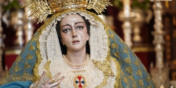 Besamanos Magno de Cádiz: María Santísima de la Trinidad