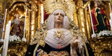 Besamanos Magno de Cádiz: María Santísima de los Dolores