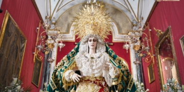 Besamanos Magno de Cádiz: María Santísima de las Penas Coronada