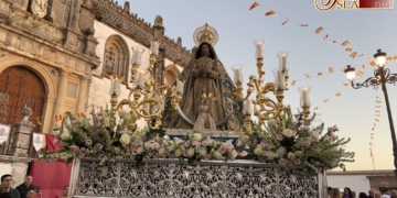 La Virgen de la Paz recorrió las calles de Medina en su salida procesional
