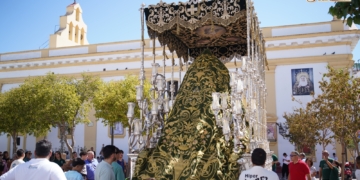 Con el traslado del paso de Gracia y Esperanza se acorta la espera de su procesión extraordinaria