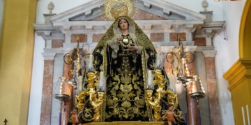 La Virgen de los Dolores preside hoy el rezo del Rosario de antorchas: horario, recorrido y todos los detalles