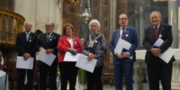 Monseñor Zornoza entregó a seis fieles la Medalla Pro Ecclesia por su entrega al servicio de nuestra Iglesia