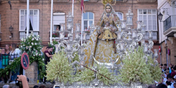 Cádiz rinde pleitesía a su Patrona: Un nuevo 7 de octubre por las calles en procesión