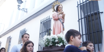 El 21 de noviembre se vive en las Carmelitas con la procesión de la Niña María