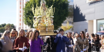 Día grande en la Compañía de María junto a la Niña María y su procesión