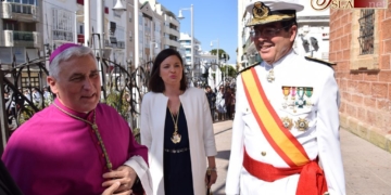 El PSOE gaditano pide el cese de Zornoza como obispo