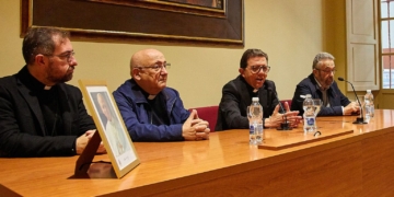 Valdivia confirma en sus cargos a los miembros de la curia, aquellos que ejercen un oficio eclesiástico en la misma y en el Tribunal Eclesiástico