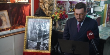 El cartel ‘Pasión cofrade’ de Kykan3D anuncia una nueva Semana Santa a través de una fotografía de José Luque Vargas