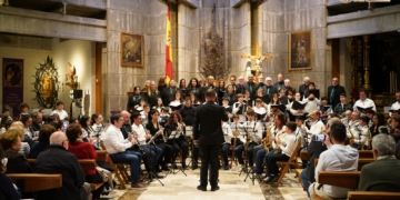 El alumnado del conservatorio ofreció un concierto de música sacra y procesional en el Santo Cristo