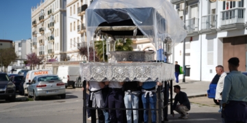 Las cuadrillas de la Hermandad del Santo Entierro se preparan para un nuevo Viernes Santo