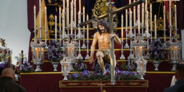 Humildad y Paciencia también decide realizar el rezo del Vía-Crucis en el interior del templo