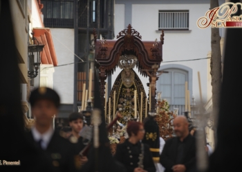 Servitas obligada a cambiar de itinerario por el cableado de la calle