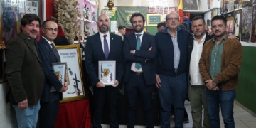 Los FOCOIS se sienten menospreciados por el uso sin autorización de sus fotografías en comercios y entidades para su venta