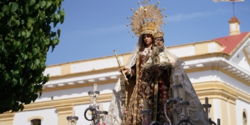 La Patrona regresó al Carmen en una particular ‘romería’ de casi ocho horas recorriendo parte de la ciudad