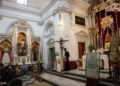 El sacerdote Miguel Ángel Ventura pregonó la Romería del Rocío junto al Simpecado gaditano