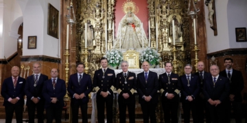 El AJEMA jura como hermano de la Hermandad Sacramental de la Esperanza de Triana