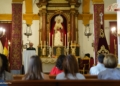 En Desamparados se puso fin al mes de mayo con el rezo del Santo Rosario