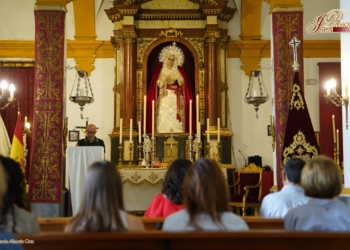 En Desamparados se puso fin al mes de mayo con el rezo del Santo Rosario