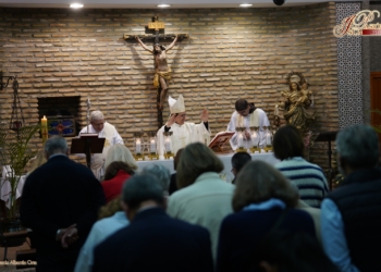 Monseñor Ramón Valdivia presidió una eucaristía en la Capilla de Adoración Perpetua