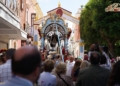 Los rocieros isleños emprenden el camino hacia la Blanca Paloma en un lunes de estrenos