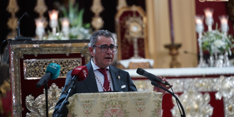 Sánchez Casas exaltó la Eucaristía en una reflexión de un cofrade profundamente sacramental