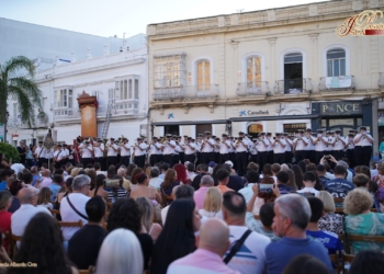 Lágrimas de Dolores puso el apunte musical en la víspera del Corpus Christi