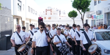 San José Artesano dio inicio a la jornada de Corpus con una diana floreada por las calles del centro