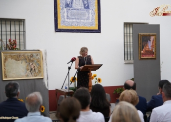 Cartel y papeleta de sitio anuncian una nueva espera del 15 de agosto junto a la Divina Pastora