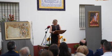 Cartel y papeleta de sitio anuncian una nueva espera del 15 de agosto junto a la Divina Pastora