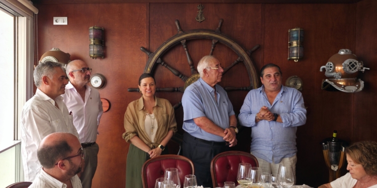 Las cuadrillas de Prendimiento y Resurrección reciben el ‘Timón de Oro’ del 2026