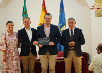 Con la entrega de premios y reconocimientos se da carpetazo a la Solemnidad del Corpus en La Isla