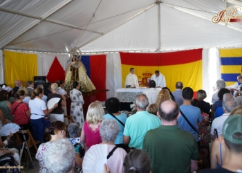 Una eucaristía anticipa la procesión marítima junto a la Virgen del Carmen de Gallineras