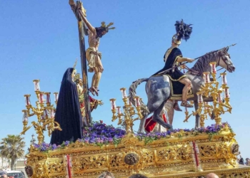 El taller de Juan Carlos García Díaz restaurará los candelabros del misterio de las Aguas de Cádiz